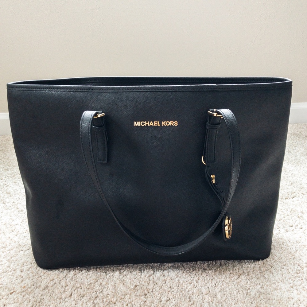 Michael Kors Voyager Crossgrain Leather Tote Bag